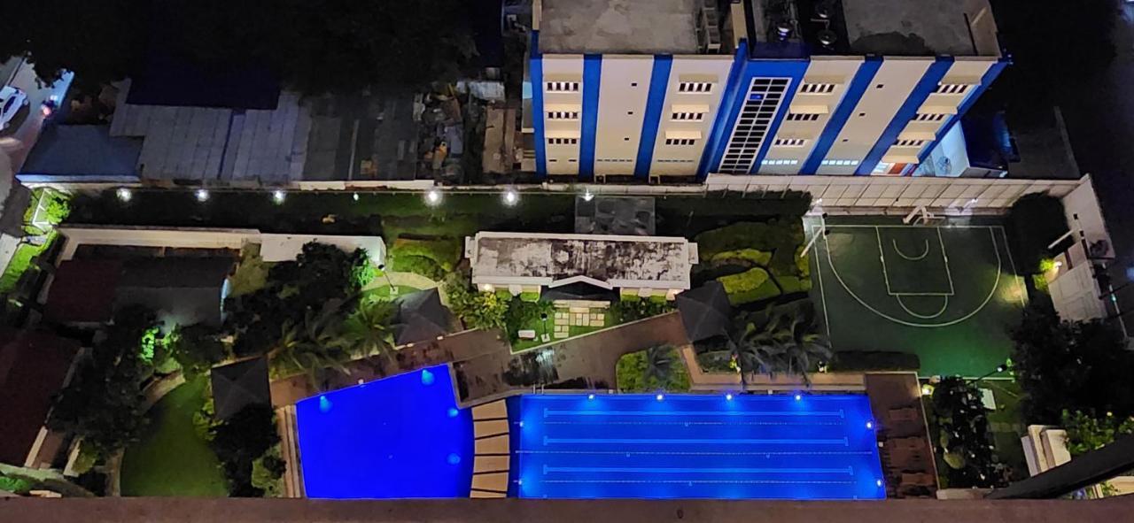 Casa Antonio At Fairway Terraces Family Penthouse 2Br Wi-Fi Nr Golf, Airport, Fort Bgc Manila Exterior foto