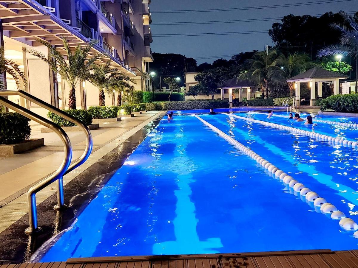 Casa Antonio At Fairway Terraces Family Penthouse 2Br Wi-Fi Nr Golf, Airport, Fort Bgc Manila Exterior foto