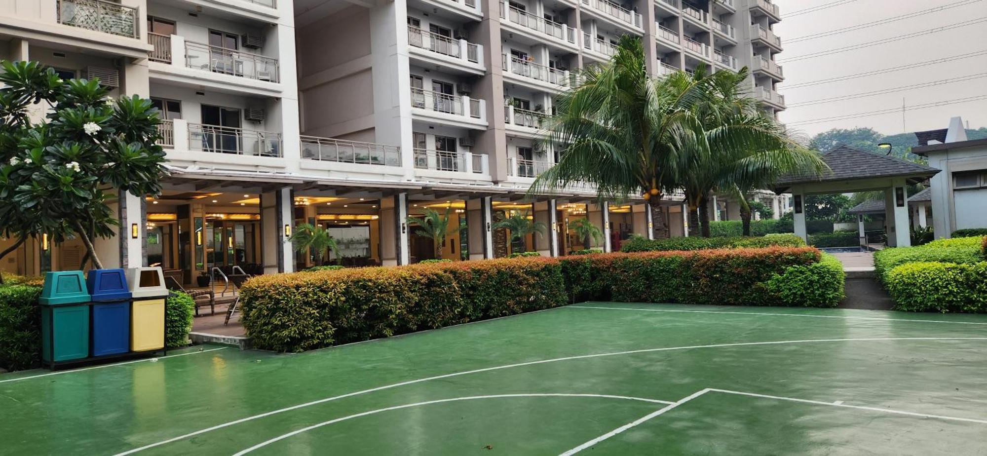 Casa Antonio At Fairway Terraces Family Penthouse 2Br Wi-Fi Nr Golf, Airport, Fort Bgc Manila Exterior foto